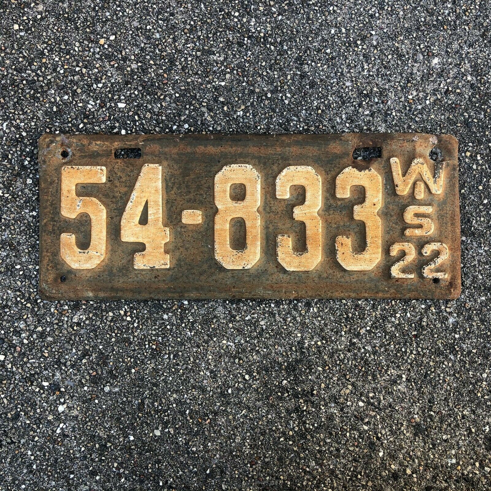 Wisconsin Vintage 1922 Wisconsin License Plate 54-833 W