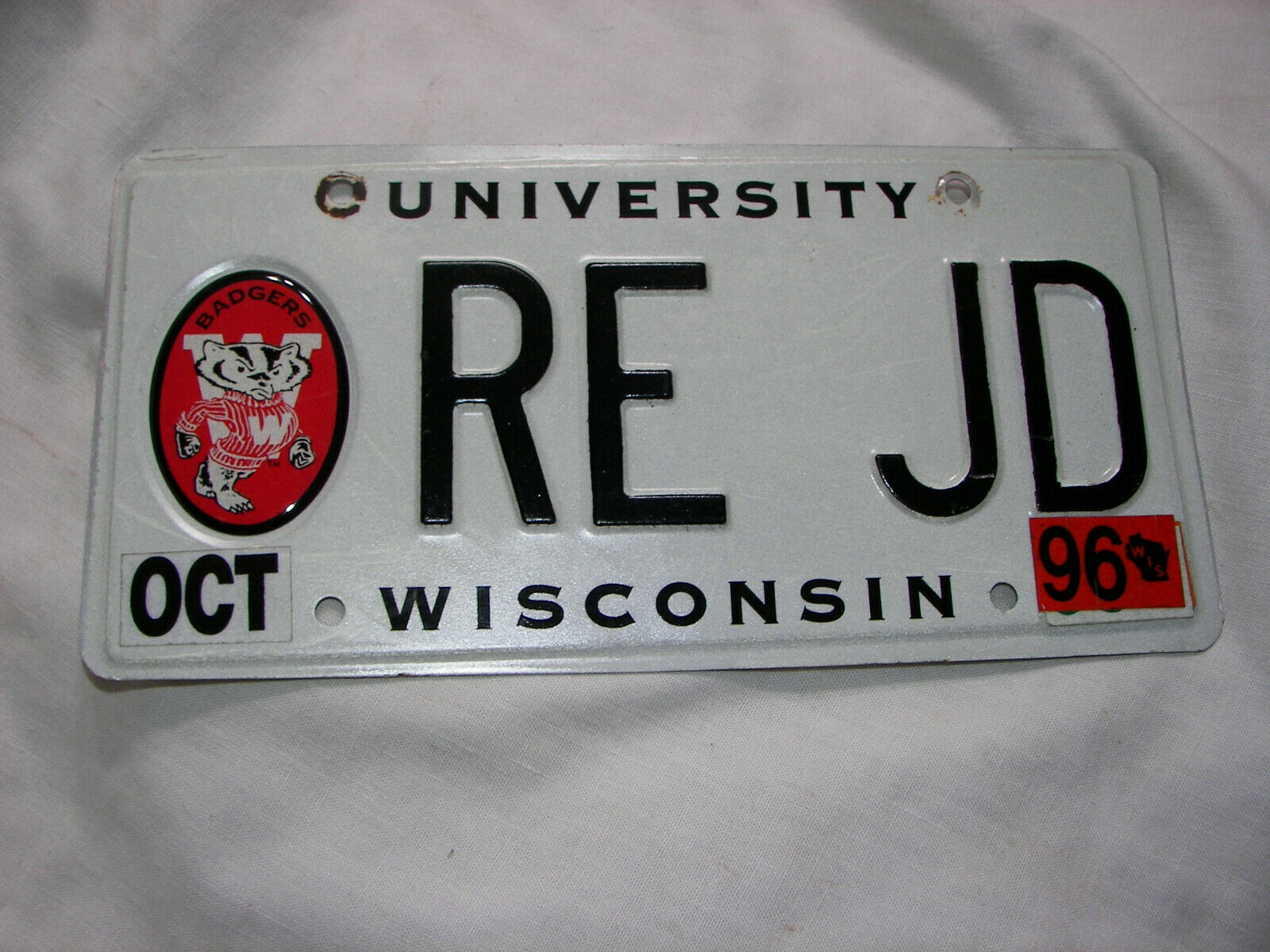 University Of Wisconsin Badgers Alumni License Plate From Wisconsin Very Clean !