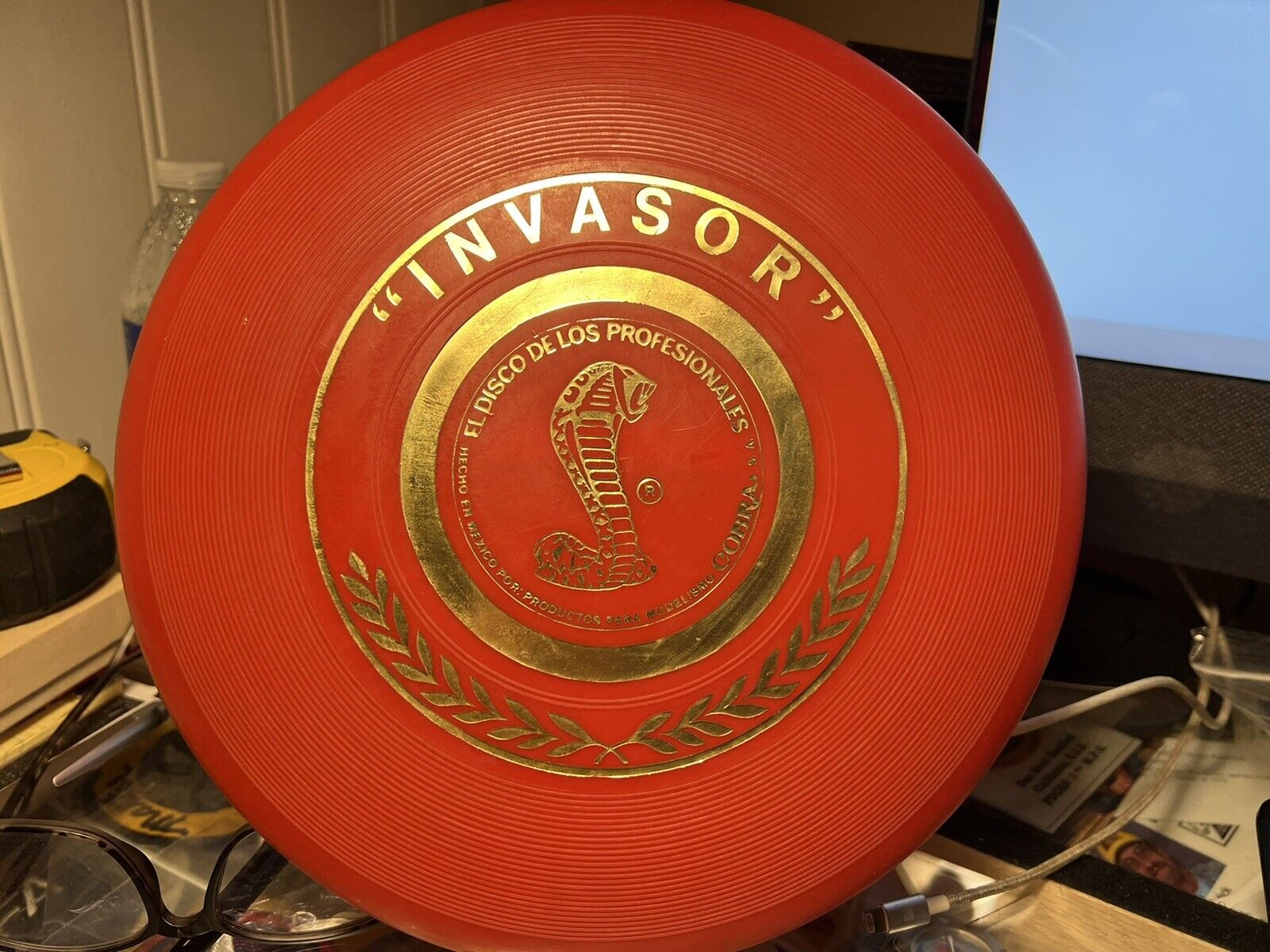 Frisbee Super Pro Knock Off Invasor El Disco De Los Profesionales 10" 138 Grams