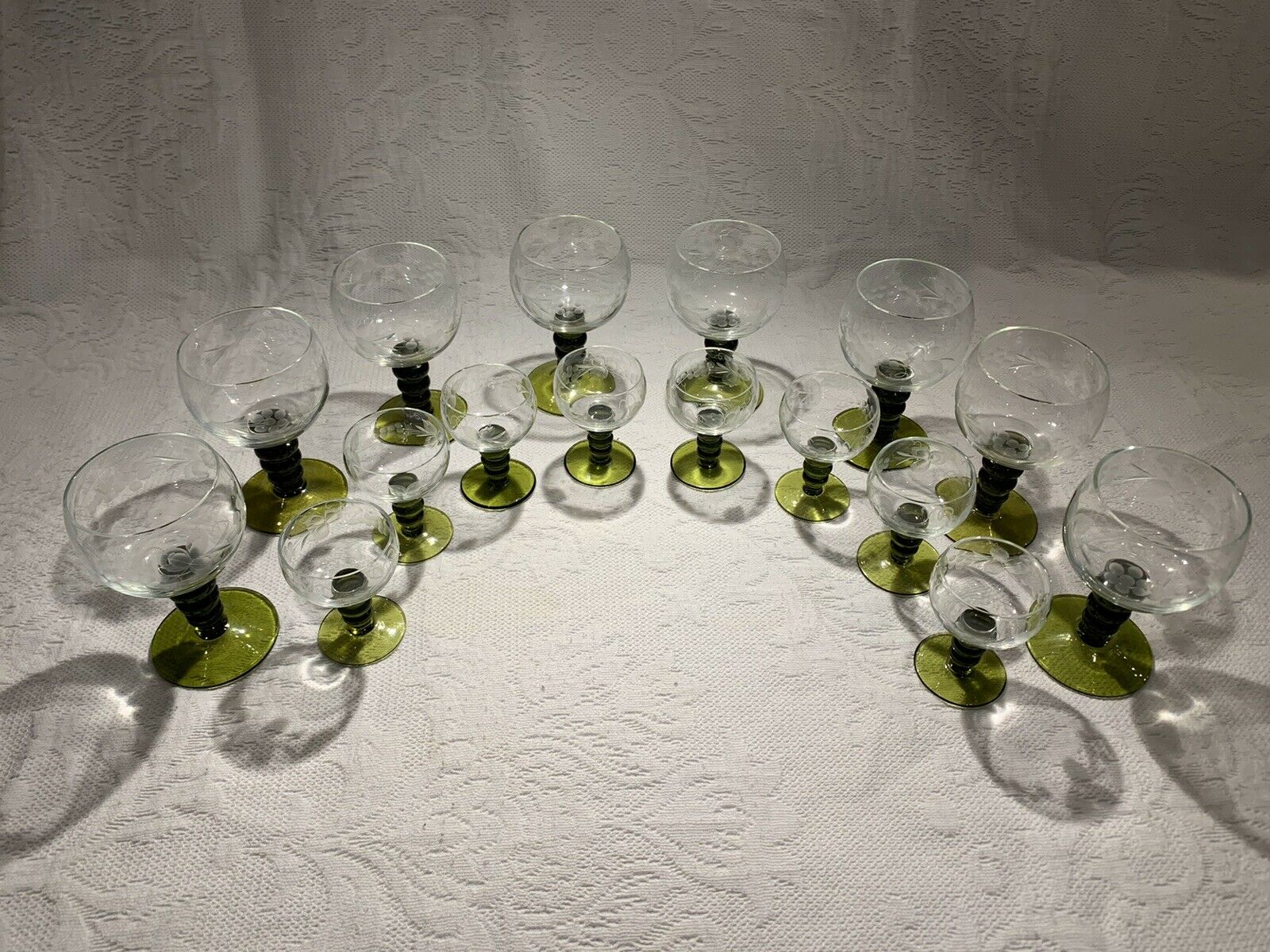8 Roemer Rhein Beaded Olive Stem Etched Wine & 8 Cordial Glasses Made In Germany